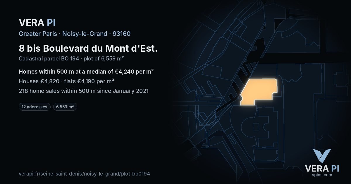 8 bis Boulevard du Mont d'Est, Noisy-le-Grand at night – the plot lit, the parcels around coloured by the prices near them