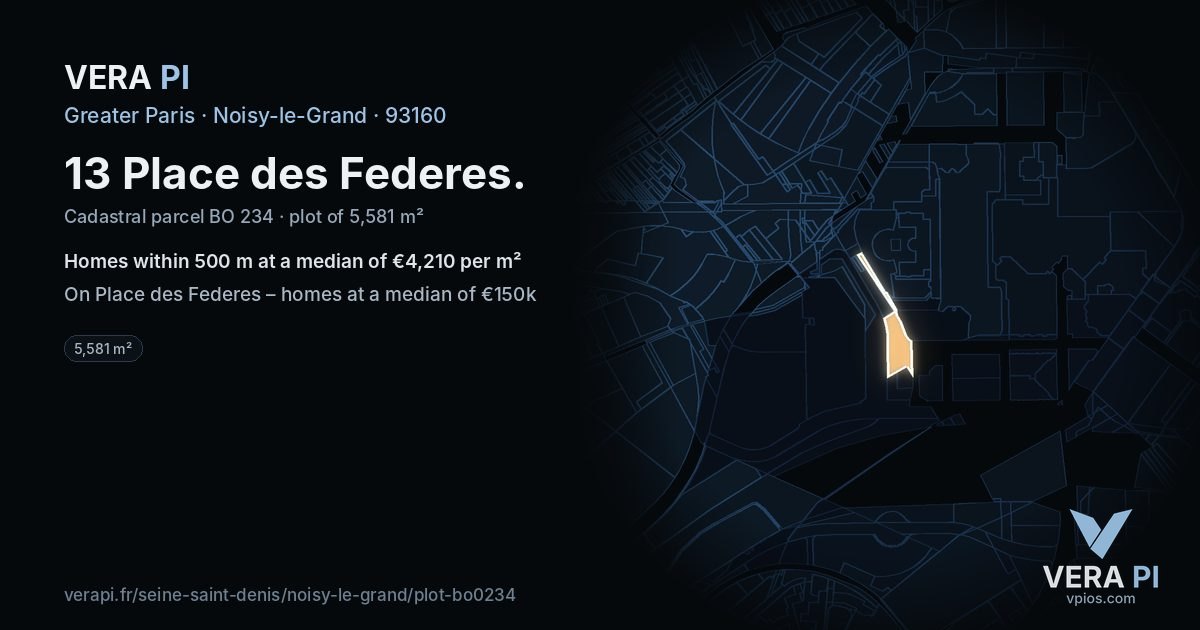 13 Place des Federes, Noisy-le-Grand at night – the plot lit, the parcels around coloured by the prices near them