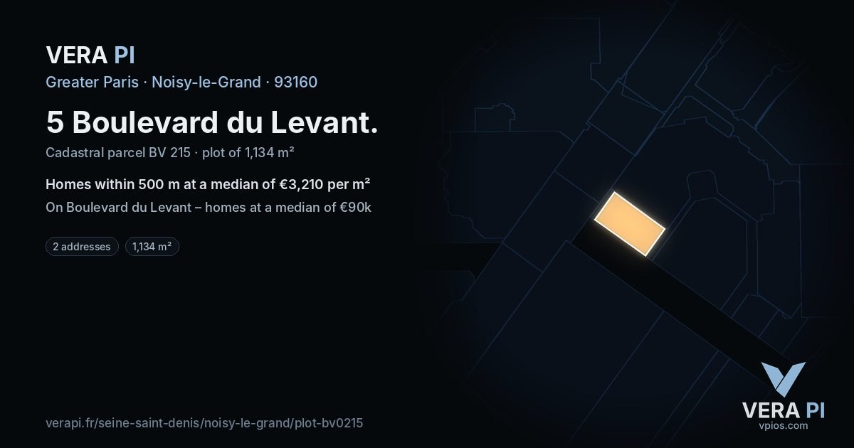 5 Boulevard du Levant, Noisy-le-Grand at night – the plot lit, the parcels around coloured by the prices near them