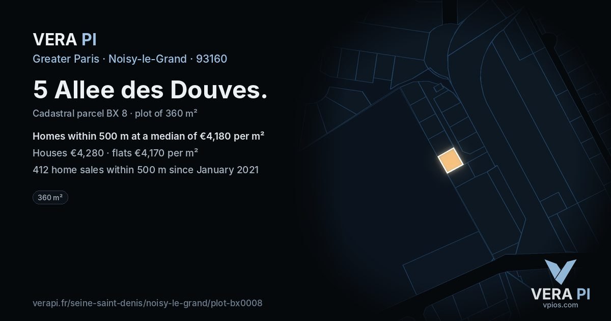 5 Allee des Douves, Noisy-le-Grand at night – the plot lit, the parcels around coloured by the prices near them