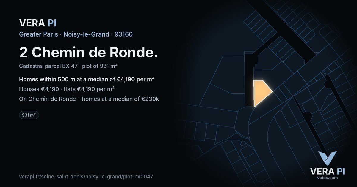 2 Chemin de Ronde, Noisy-le-Grand at night – the plot lit, the parcels around coloured by the prices near them