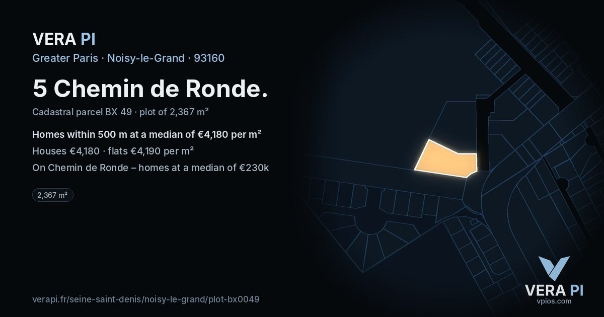 5 Chemin de Ronde, Noisy-le-Grand at night – the plot lit, the parcels around coloured by the prices near them