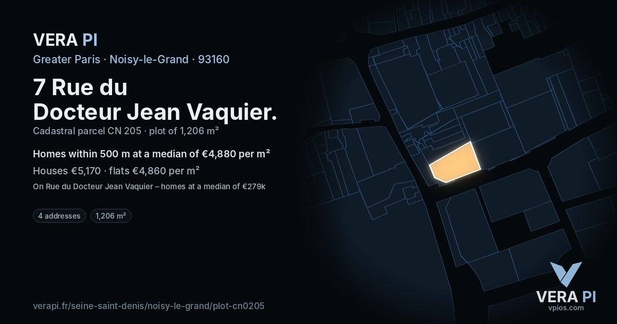 7 Rue du Docteur Jean Vaquier, Noisy-le-Grand at night – the plot lit, the parcels around coloured by the prices near them