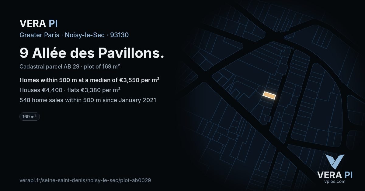 9 Allée des Pavillons, Noisy-le-Sec at night – the plot lit, the parcels around coloured by the prices near them