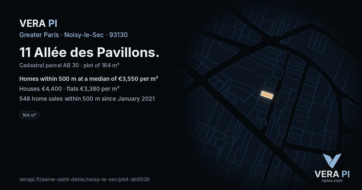 11 Allée des Pavillons, Noisy-le-Sec at night – the plot lit, the parcels around coloured by the prices near them