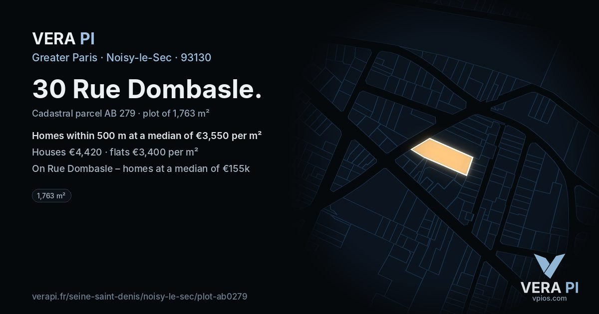30 Rue Dombasle, Noisy-le-Sec at night – the plot lit, the parcels around coloured by the prices near them