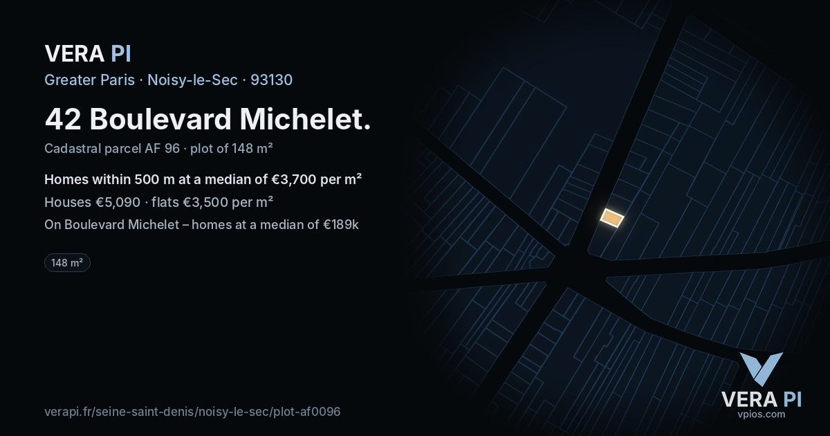 42 Boulevard Michelet, Noisy-le-Sec at night – the plot lit, the parcels around coloured by the prices near them