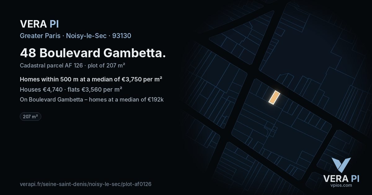 48 Boulevard Gambetta, Noisy-le-Sec at night – the plot lit, the parcels around coloured by the prices near them