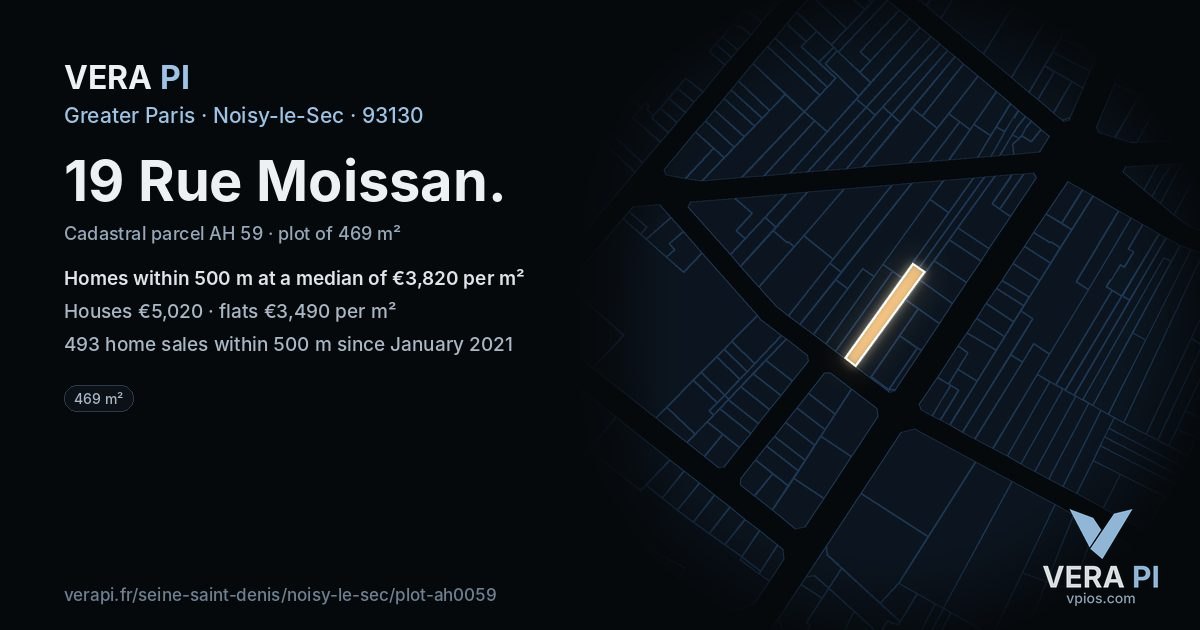 19 Rue Moissan, Noisy-le-Sec at night – the plot lit, the parcels around coloured by the prices near them