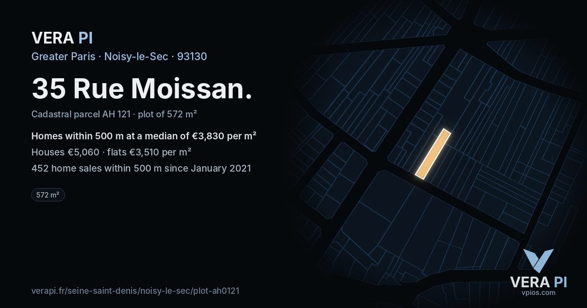 35 Rue Moissan, Noisy-le-Sec at night – the plot lit, the parcels around coloured by the prices near them