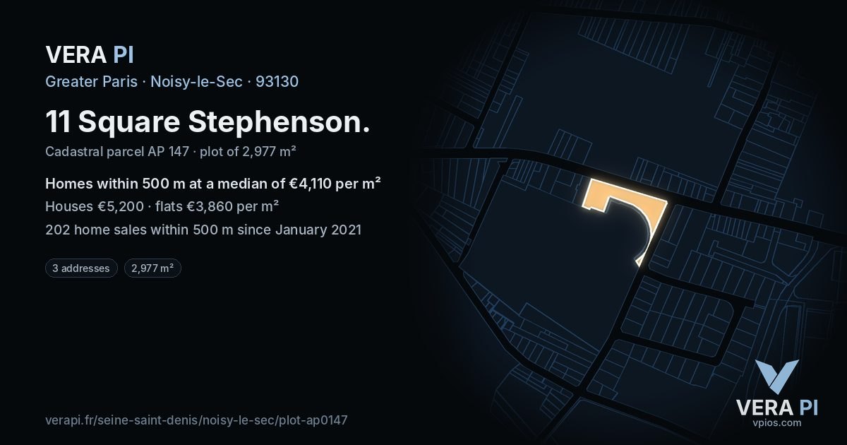 11 Square Stephenson, Noisy-le-Sec at night – the plot lit, the parcels around coloured by the prices near them
