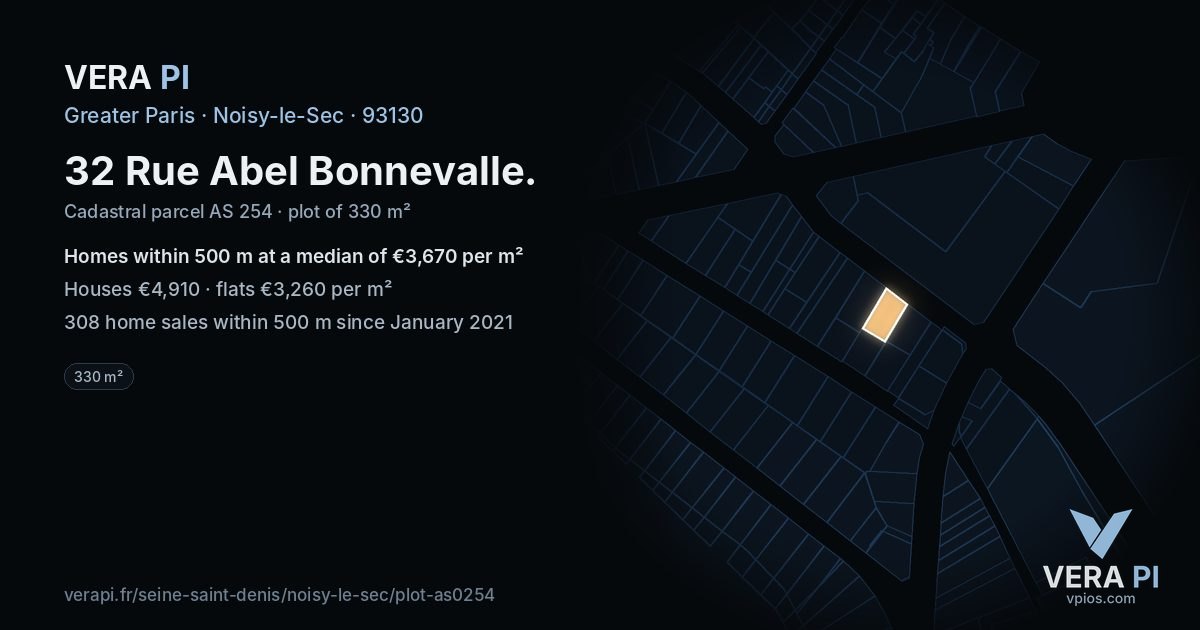32 Rue Abel Bonnevalle, Noisy-le-Sec at night – the plot lit, the parcels around coloured by the prices near them