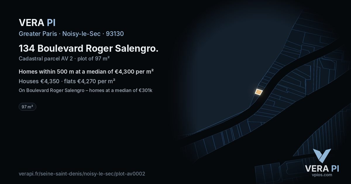 134 Boulevard Roger Salengro, Noisy-le-Sec at night – the plot lit, the parcels around coloured by the prices near them