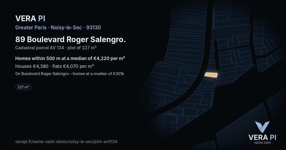 89 Boulevard Roger Salengro, Noisy-le-Sec at night – the plot lit, the parcels around coloured by the prices near them