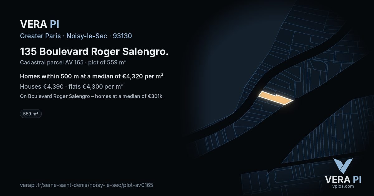 135 Boulevard Roger Salengro, Noisy-le-Sec at night – the plot lit, the parcels around coloured by the prices near them