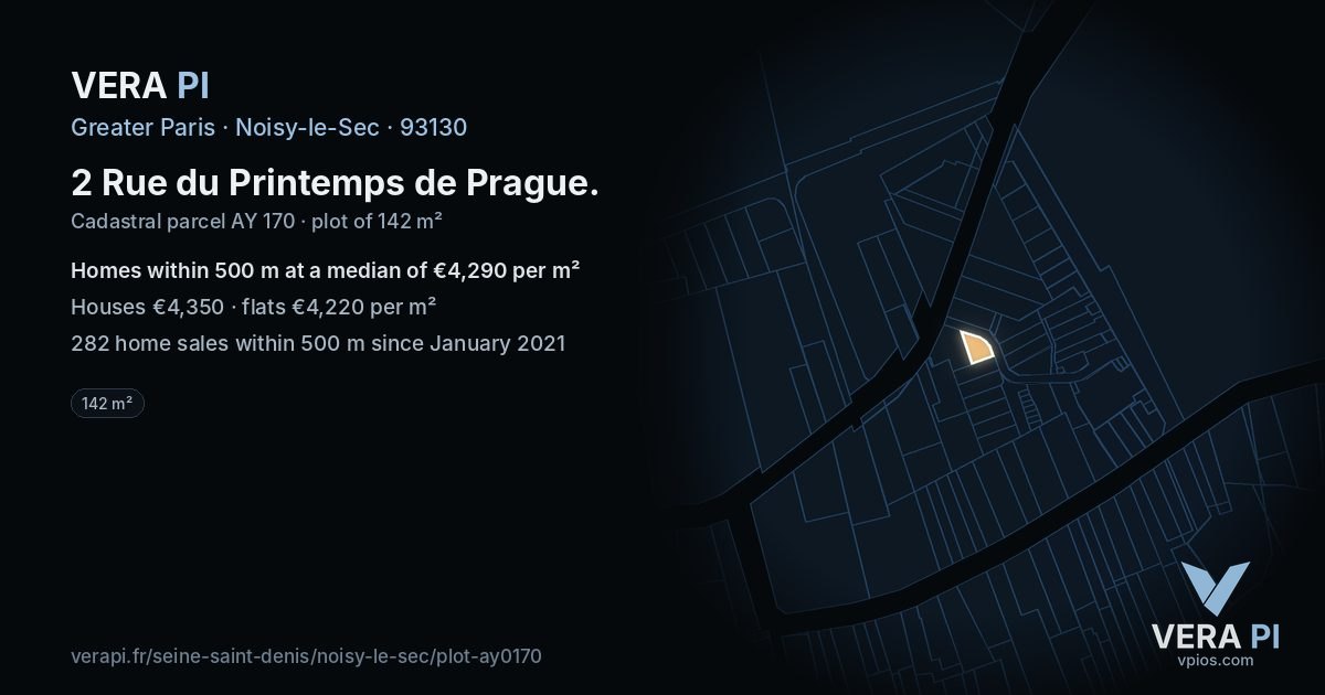 2 Rue du Printemps de Prague, Noisy-le-Sec at night – the plot lit, the parcels around coloured by the prices near them