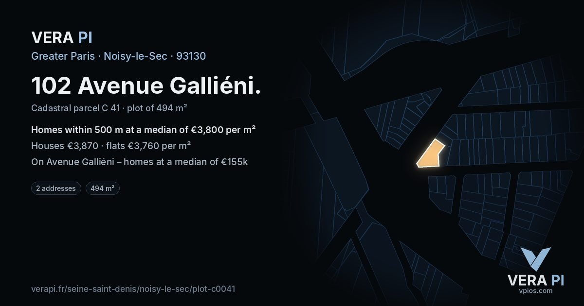 102 Avenue Galliéni, Noisy-le-Sec at night – the plot lit, the parcels around coloured by the prices near them