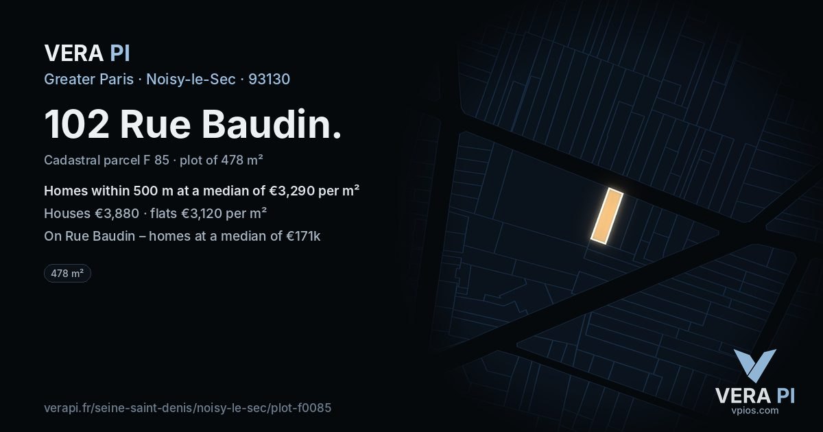 102 Rue Baudin, Noisy-le-Sec at night – the plot lit, the parcels around coloured by the prices near them