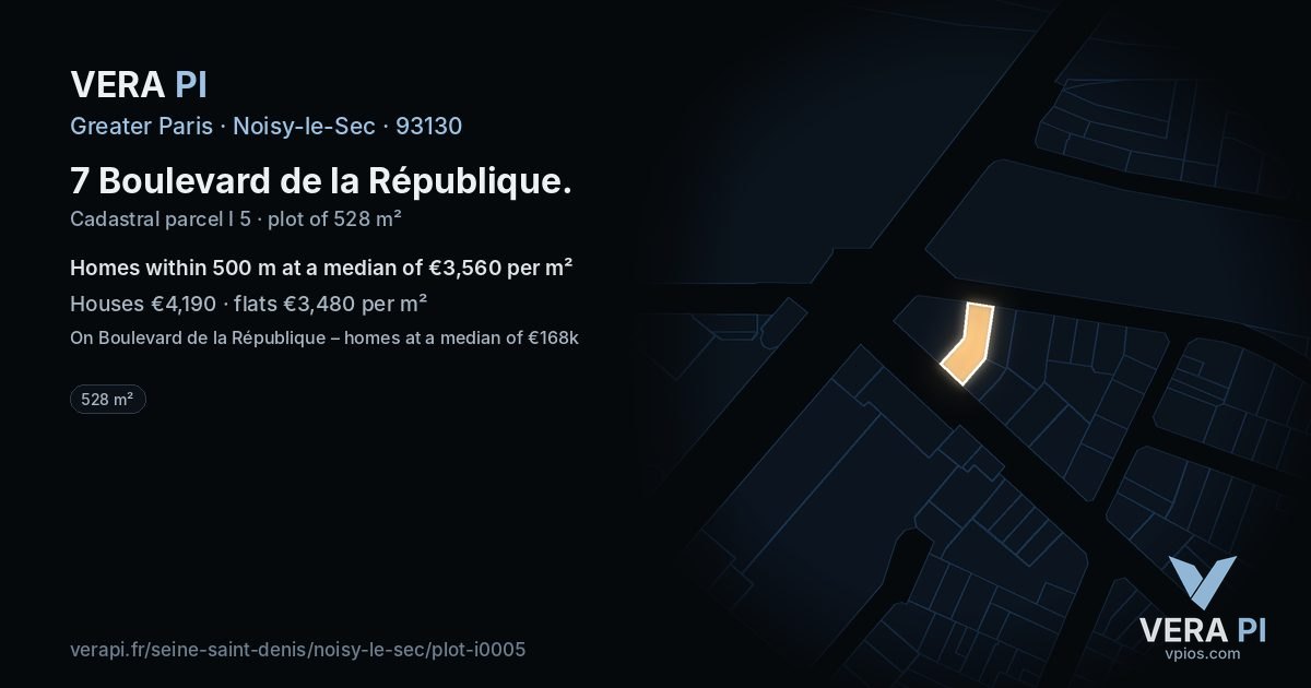 7 Boulevard de la République, Noisy-le-Sec at night – the plot lit, the parcels around coloured by the prices near them
