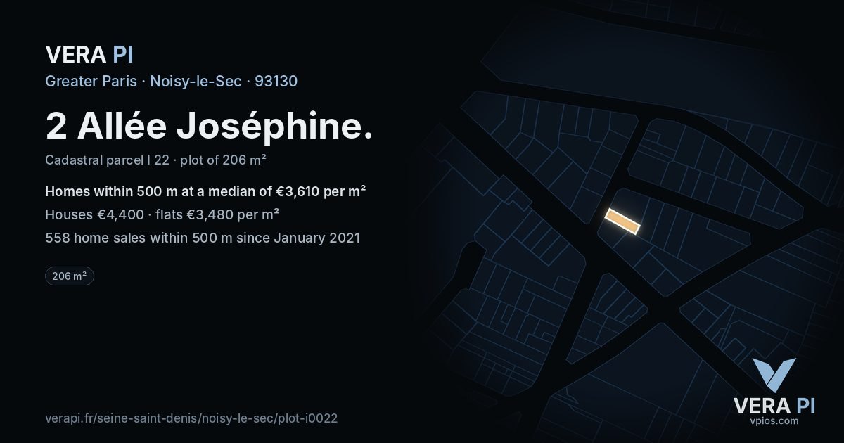 2 Allée Joséphine, Noisy-le-Sec at night – the plot lit, the parcels around coloured by the prices near them