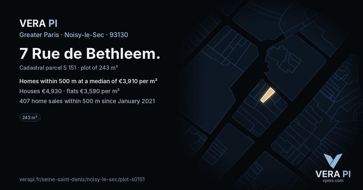 7 Rue de Bethleem, Noisy-le-Sec at night – the plot lit, the parcels around coloured by the prices near them