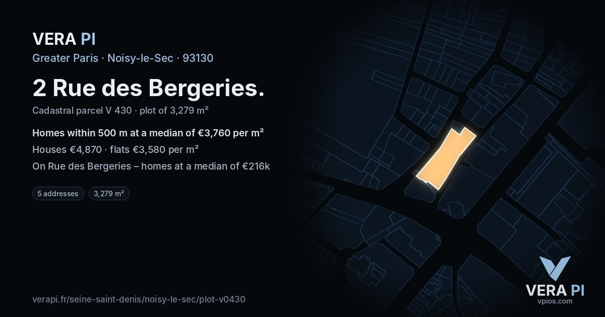 2 Rue des Bergeries, Noisy-le-Sec at night – the plot lit, the parcels around coloured by the prices near them