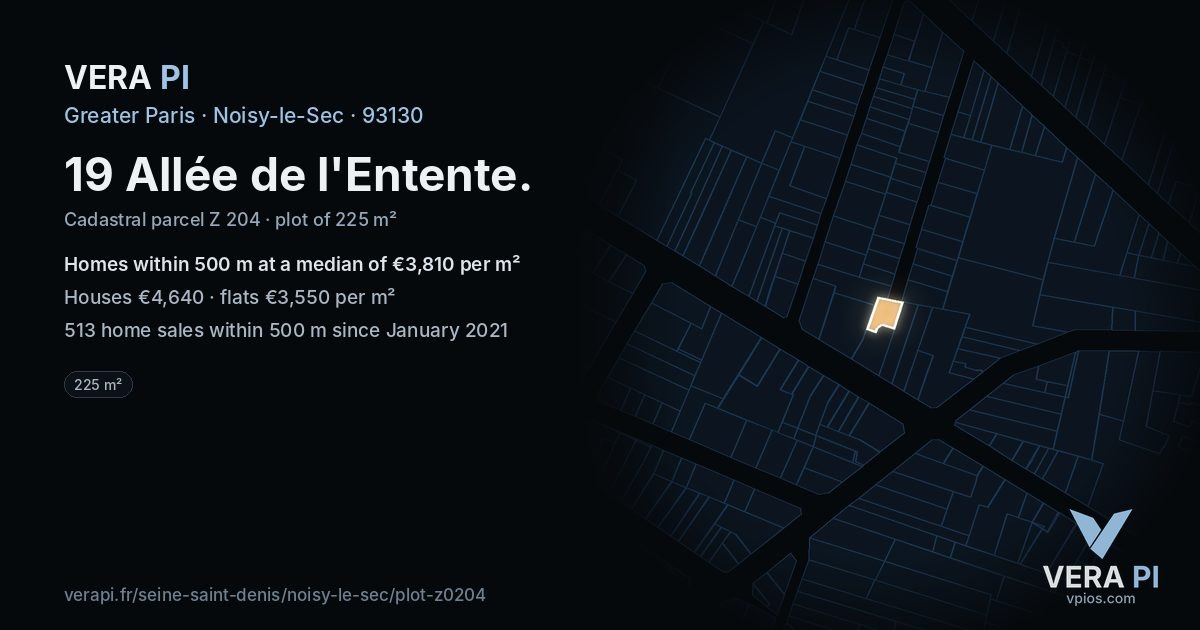 19 Allée de l'Entente, Noisy-le-Sec at night – the plot lit, the parcels around coloured by the prices near them