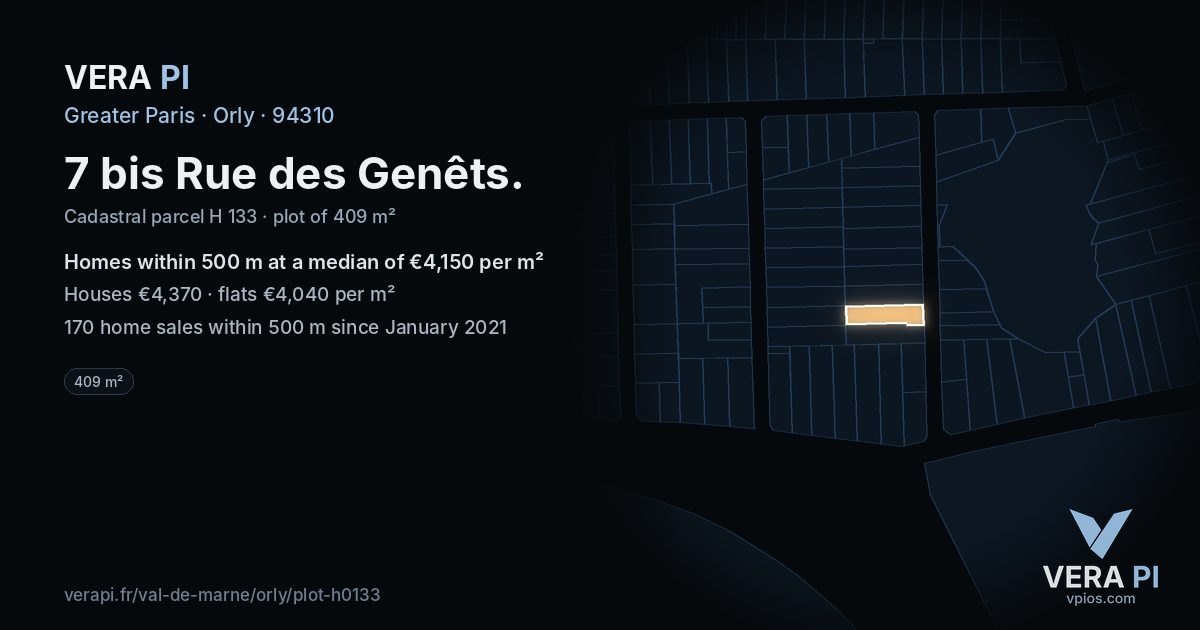 7 bis Rue des Genêts, Orly at night – the plot lit, the parcels around coloured by the prices near them