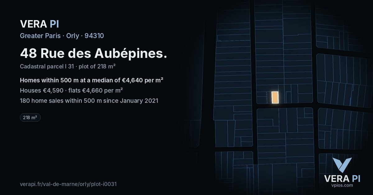 48 Rue des Aubépines, Orly at night – the plot lit, the parcels around coloured by the prices near them
