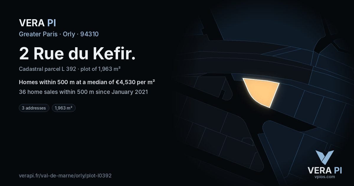 2 Rue du Kefir, Orly at night – the plot lit, the parcels around coloured by the prices near them