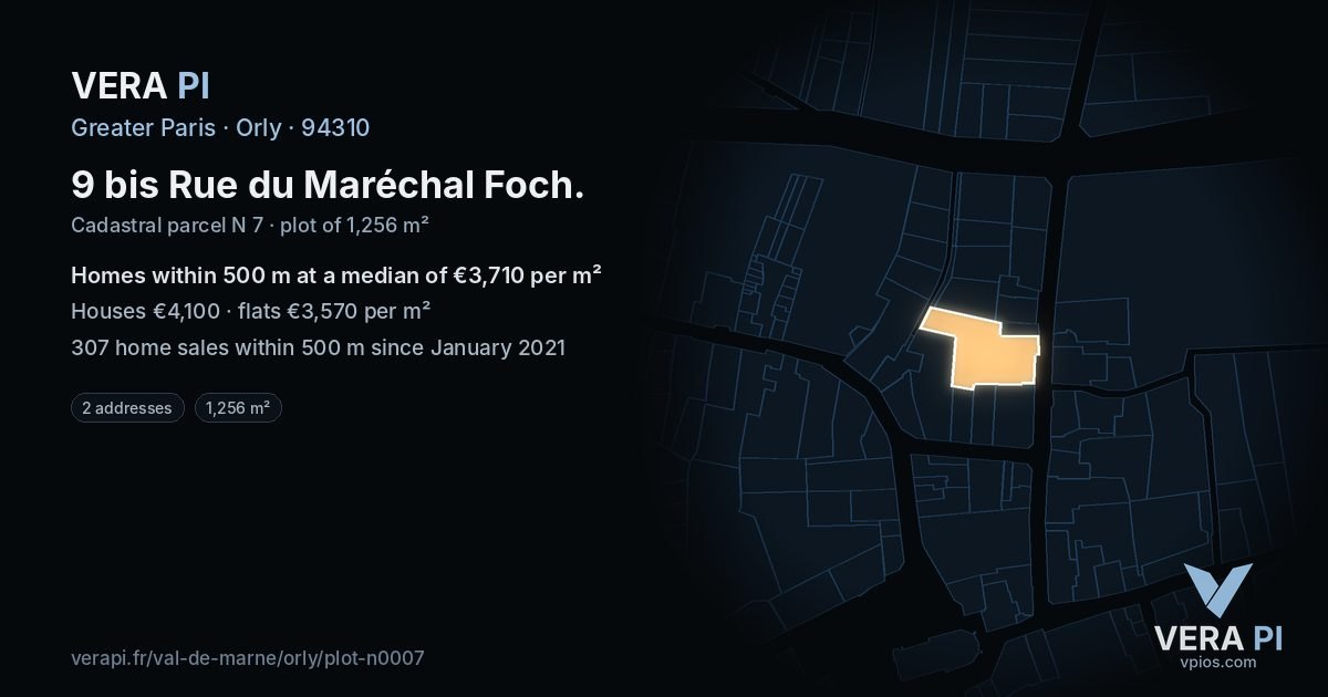 9 bis Rue du Maréchal Foch, Orly at night – the plot lit, the parcels around coloured by the prices near them