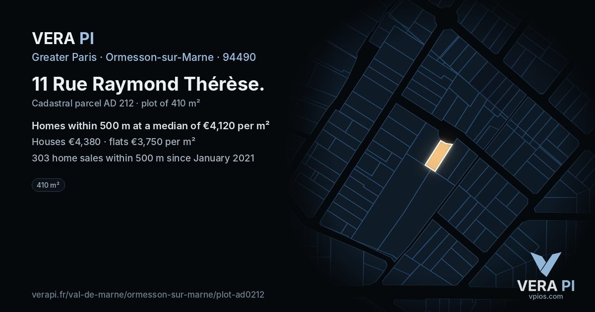 11 Rue Raymond Thérèse, Ormesson-sur-Marne at night – the plot lit, the parcels around coloured by the prices near them