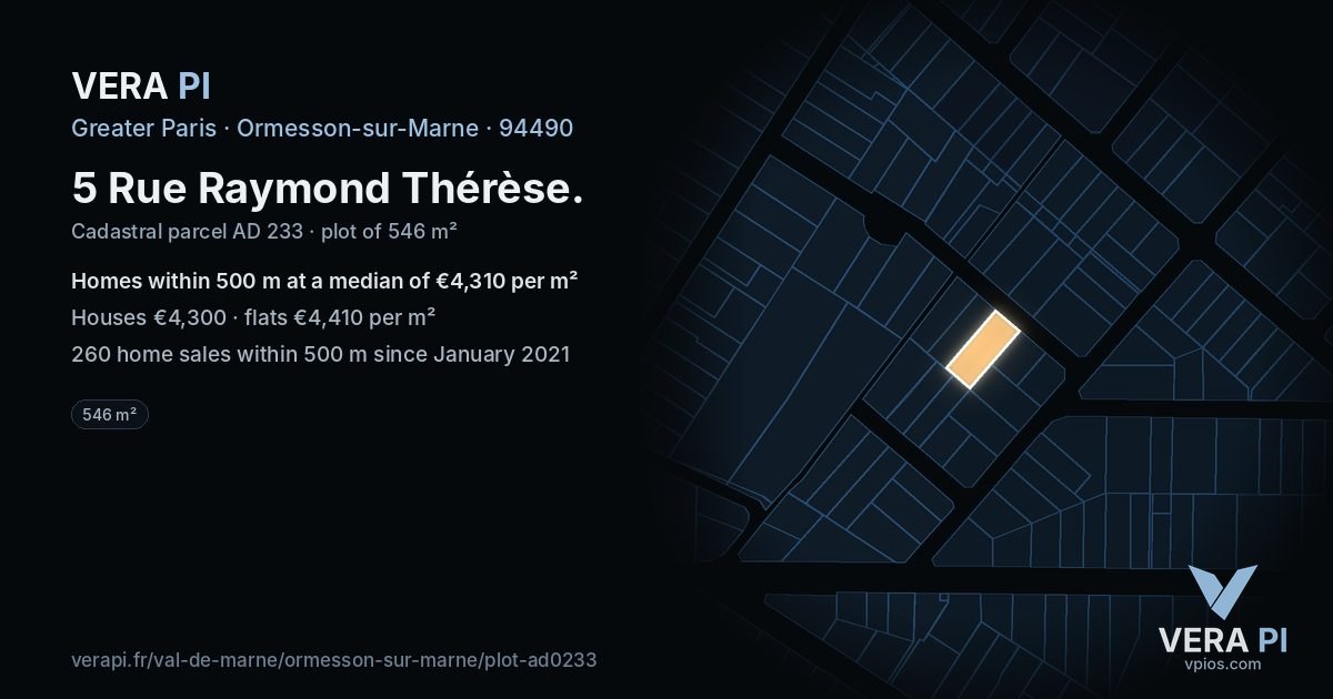 5 Rue Raymond Thérèse, Ormesson-sur-Marne at night – the plot lit, the parcels around coloured by the prices near them