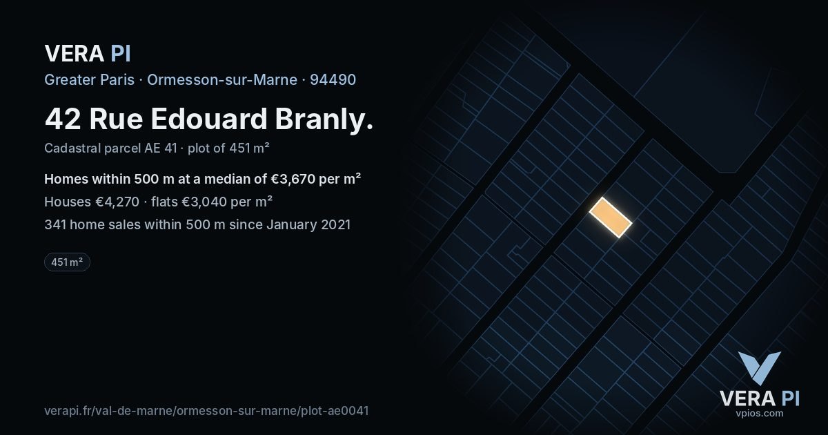 42 Rue Edouard Branly, Ormesson-sur-Marne at night – the plot lit, the parcels around coloured by the prices near them