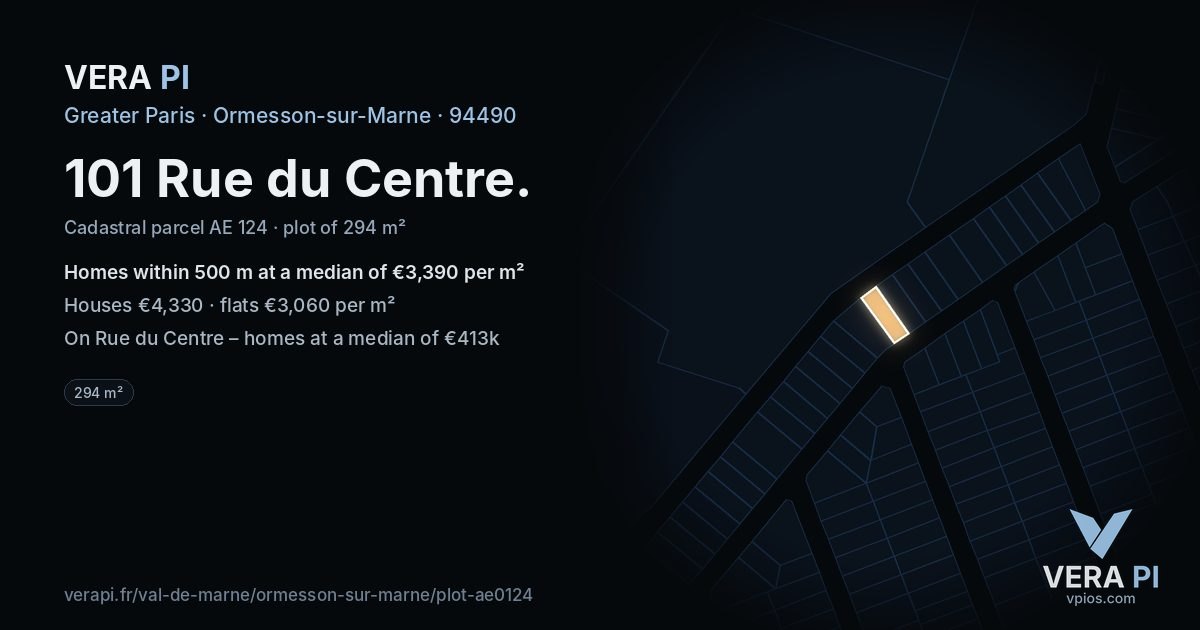 101 Rue du Centre, Ormesson-sur-Marne at night – the plot lit, the parcels around coloured by the prices near them