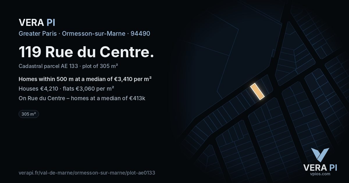 119 Rue du Centre, Ormesson-sur-Marne at night – the plot lit, the parcels around coloured by the prices near them