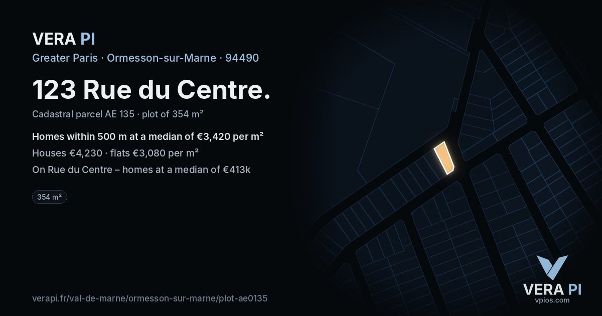 123 Rue du Centre, Ormesson-sur-Marne at night – the plot lit, the parcels around coloured by the prices near them