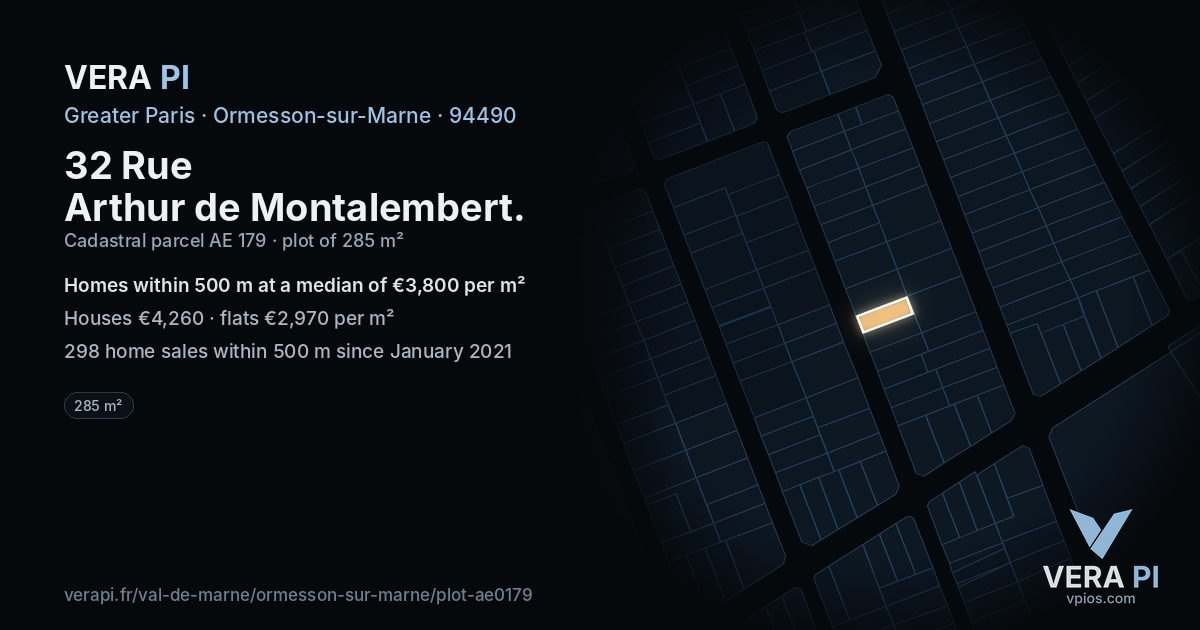 32 Rue Arthur de Montalembert, Ormesson-sur-Marne at night – the plot lit, the parcels around coloured by the prices near them