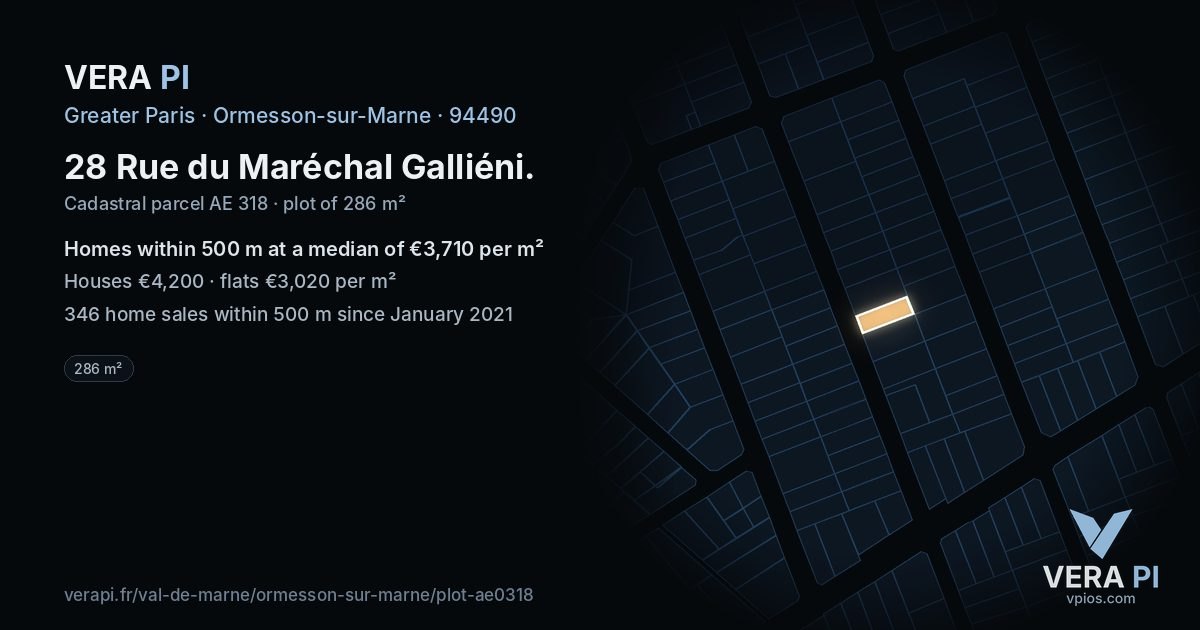 28 Rue du Maréchal Galliéni, Ormesson-sur-Marne at night – the plot lit, the parcels around coloured by the prices near them