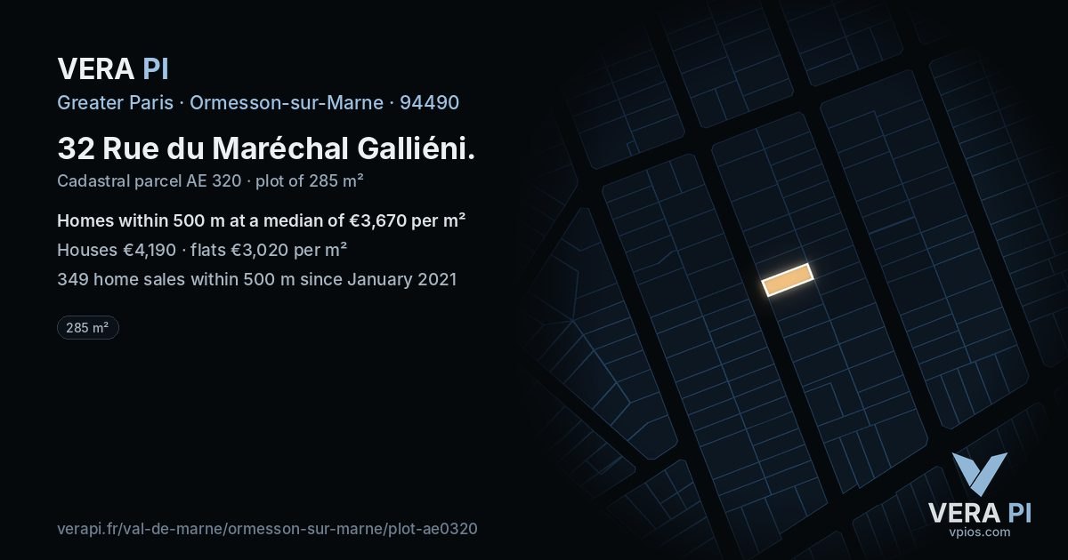 32 Rue du Maréchal Galliéni, Ormesson-sur-Marne at night – the plot lit, the parcels around coloured by the prices near them