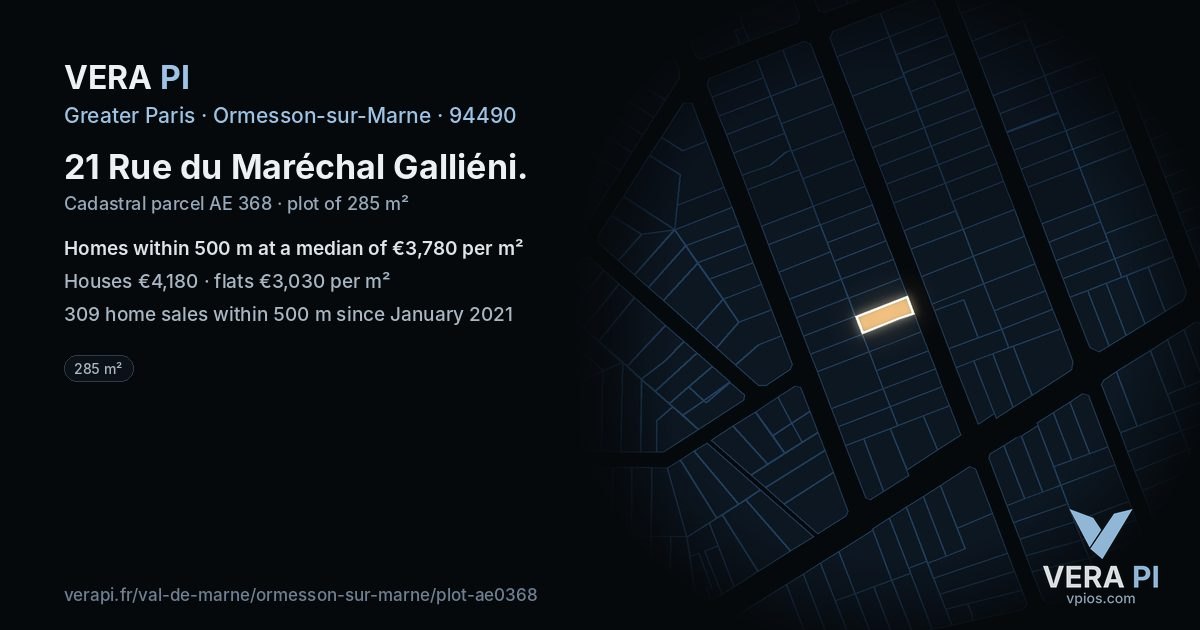 21 Rue du Maréchal Galliéni, Ormesson-sur-Marne at night – the plot lit, the parcels around coloured by the prices near them