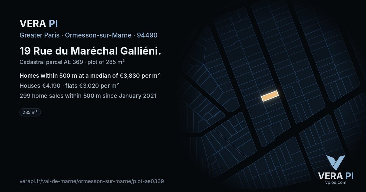 19 Rue du Maréchal Galliéni, Ormesson-sur-Marne at night – the plot lit, the parcels around coloured by the prices near them