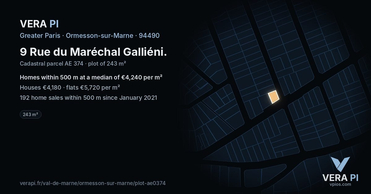 9 Rue du Maréchal Galliéni, Ormesson-sur-Marne at night – the plot lit, the parcels around coloured by the prices near them