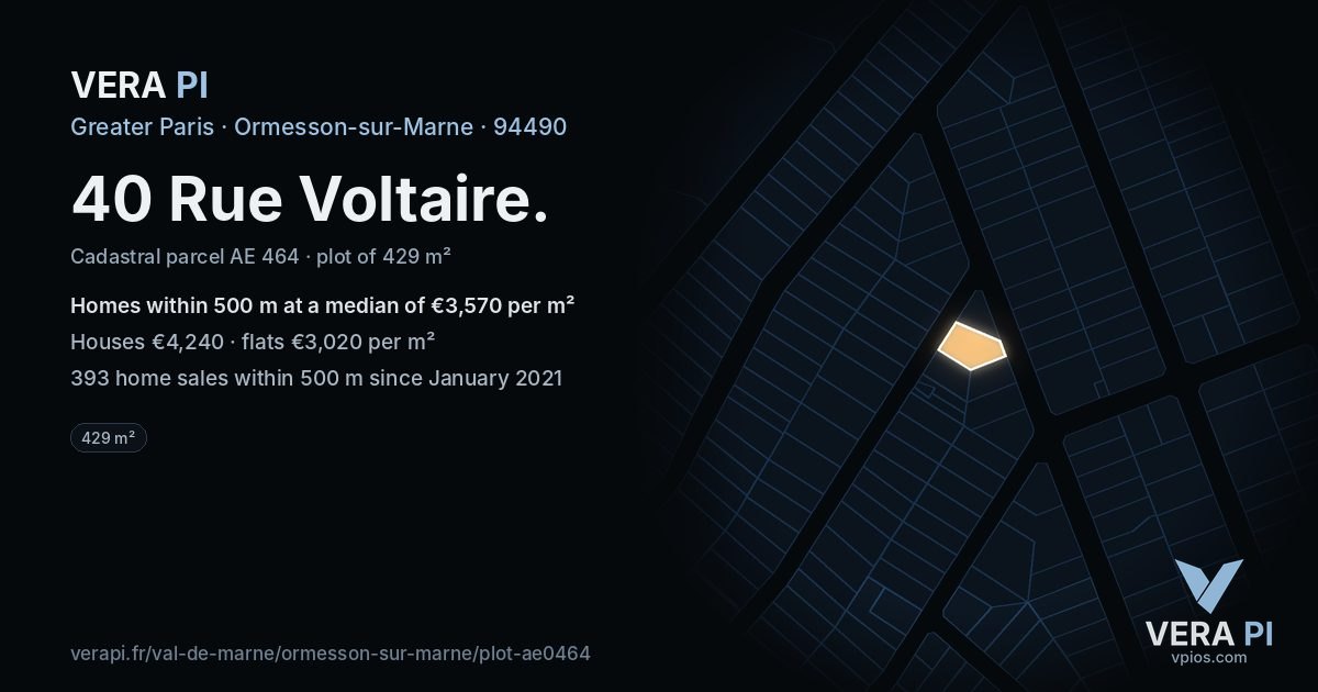 40 Rue Voltaire, Ormesson-sur-Marne at night – the plot lit, the parcels around coloured by the prices near them