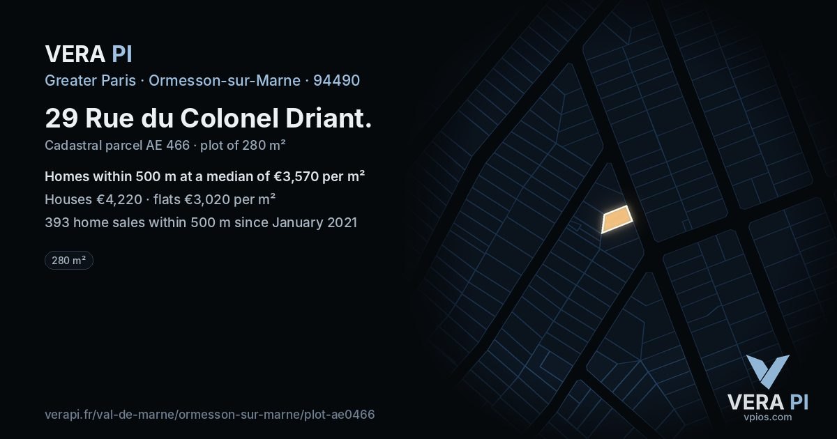 29 Rue du Colonel Driant, Ormesson-sur-Marne at night – the plot lit, the parcels around coloured by the prices near them