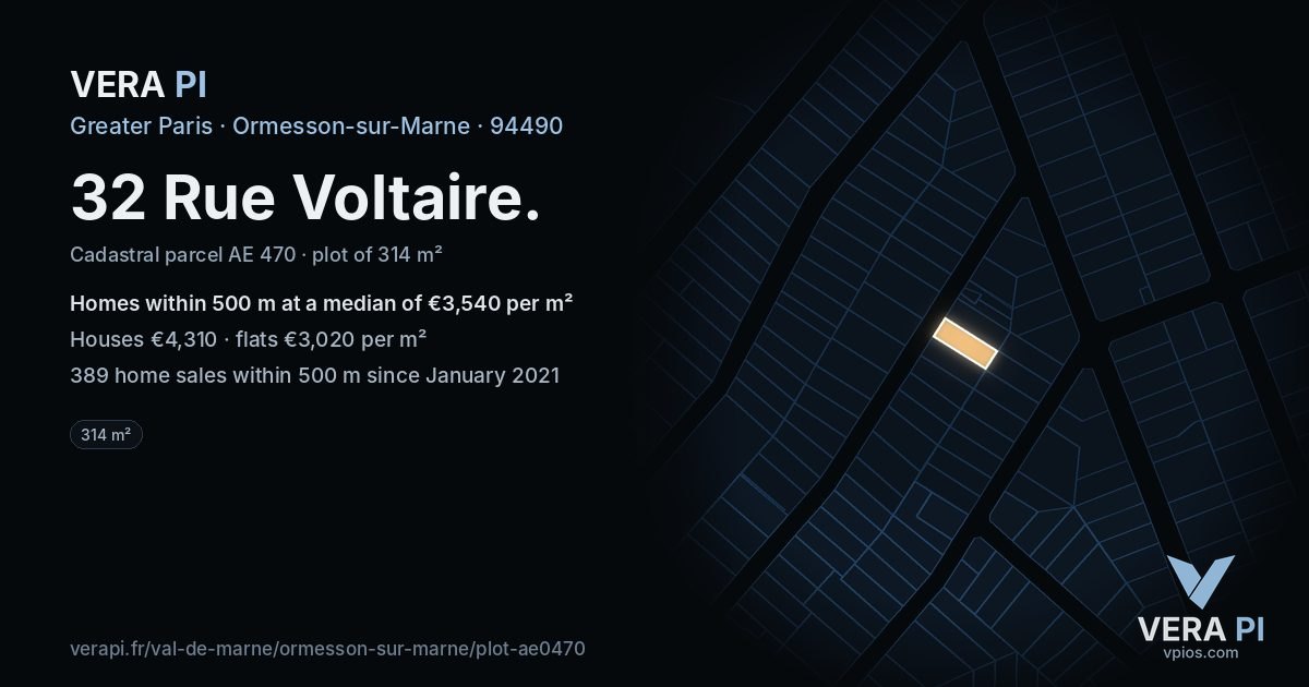32 Rue Voltaire, Ormesson-sur-Marne at night – the plot lit, the parcels around coloured by the prices near them