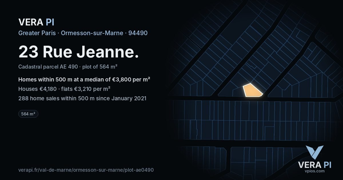 23 Rue Jeanne, Ormesson-sur-Marne at night – the plot lit, the parcels around coloured by the prices near them