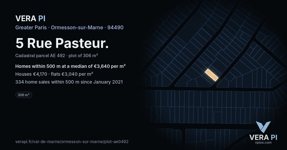 5 Rue Pasteur, Ormesson-sur-Marne at night – the plot lit, the parcels around coloured by the prices near them