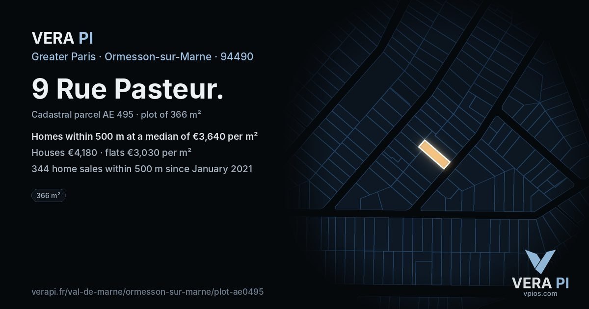 9 Rue Pasteur, Ormesson-sur-Marne at night – the plot lit, the parcels around coloured by the prices near them