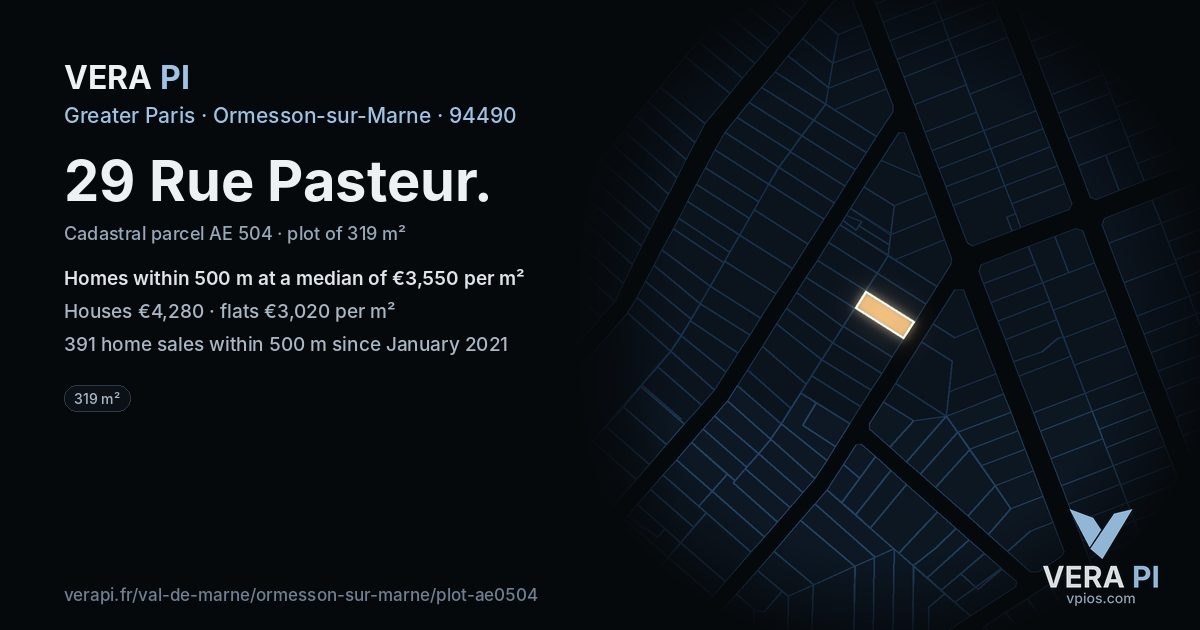 29 Rue Pasteur, Ormesson-sur-Marne at night – the plot lit, the parcels around coloured by the prices near them